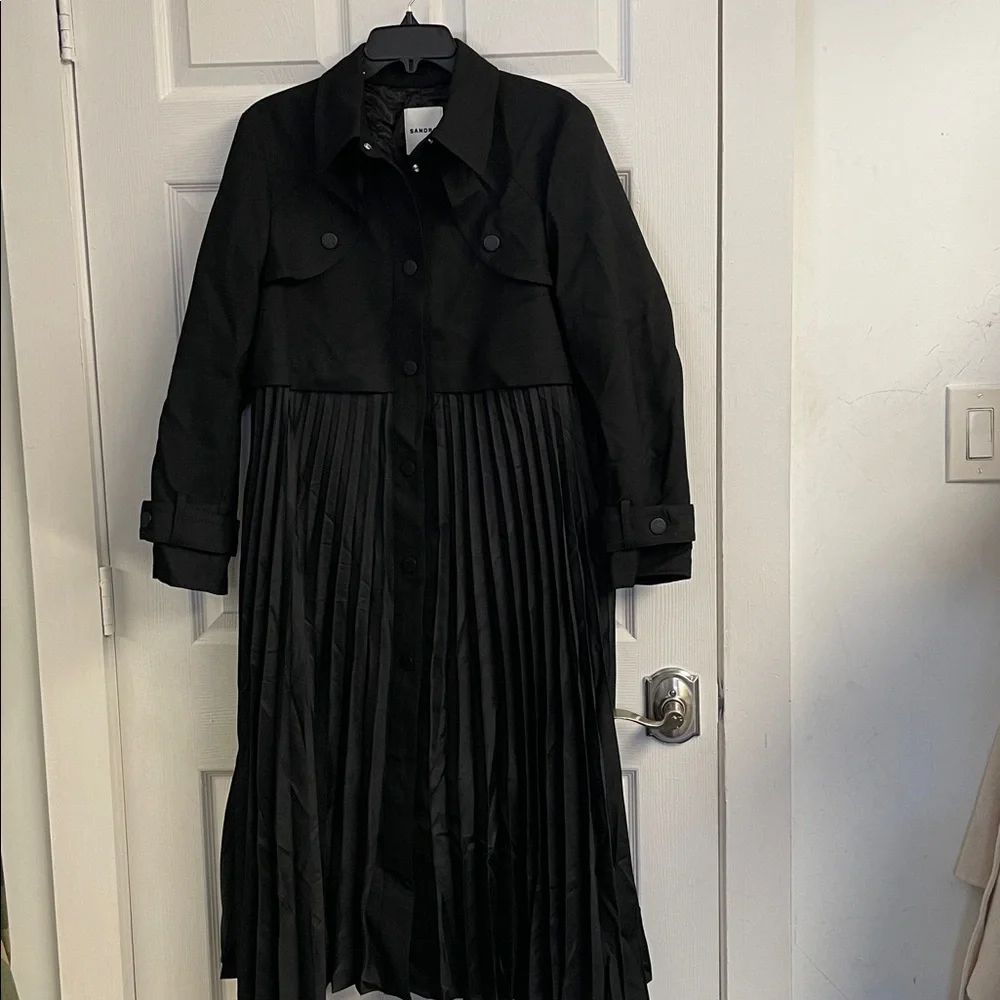 Samy Pleated Trench Coat - Picture 2 of 7